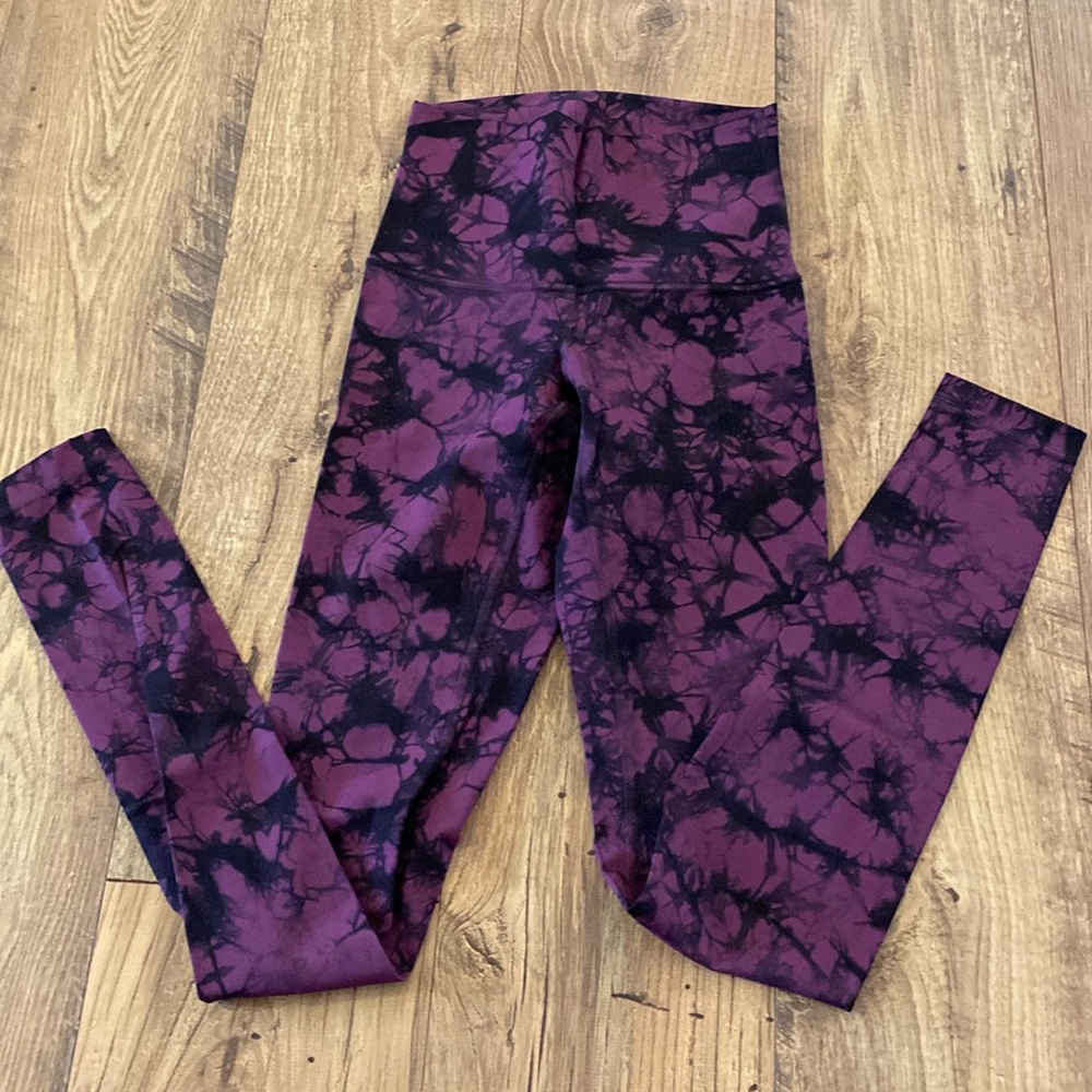 EUC Luxtreme lululemon tie dye leggings, Sz 4